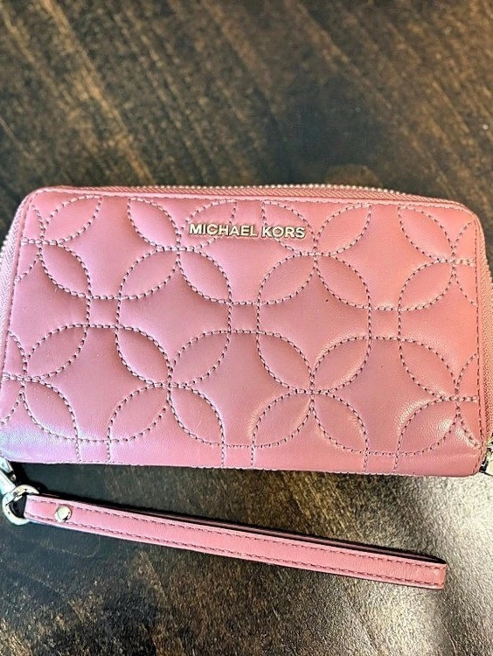 Michael Kors Jet Set Travel Quilted Leather Double Zip Wristlet Wallet Pink
